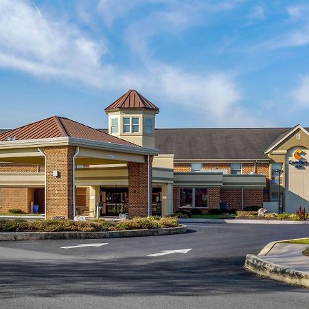 Comfort Inn Lancaster At Rockvale Smoketown  Exterior photo