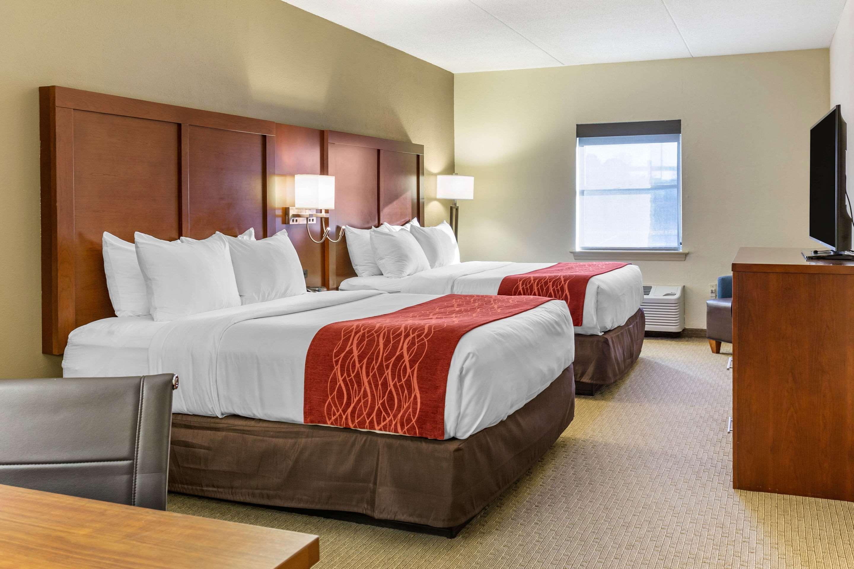 Comfort Inn Lancaster At Rockvale Smoketown  Exterior photo
